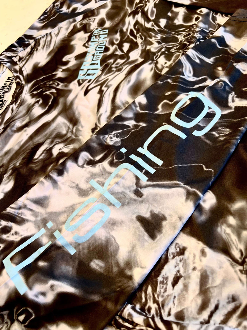 Load image into Gallery viewer, SG Long Sleeve SPF30+ Performance Shirt

